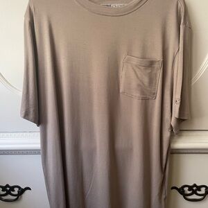 Men's Drake Performance Fishing Bamboo Pocket Crew London Fog Tan T-Shirt